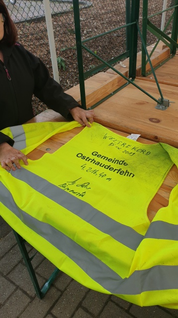 ../fotos/weltrekordversuch_ostrhauderfehn_2019/2019-06-15 13.39.35.jpg